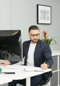 Réduire la charge administrative : 5 leviers pour gagner du temps au quotidien