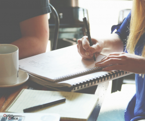 A quelle offre de services se limiter en qualité d'assistante virtuelle ? Faut-il se spécialiser pour se démarquer tant qu'assistante virtuelle ?