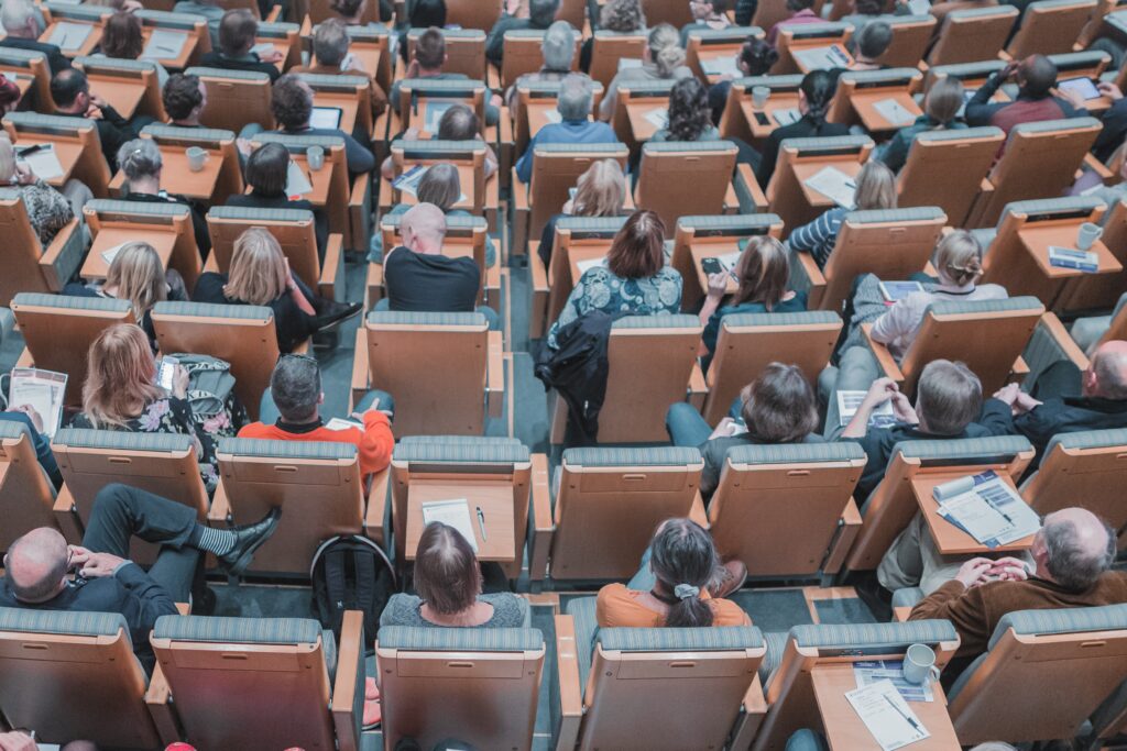 Services administratifs et de secrétariat pour les associations
